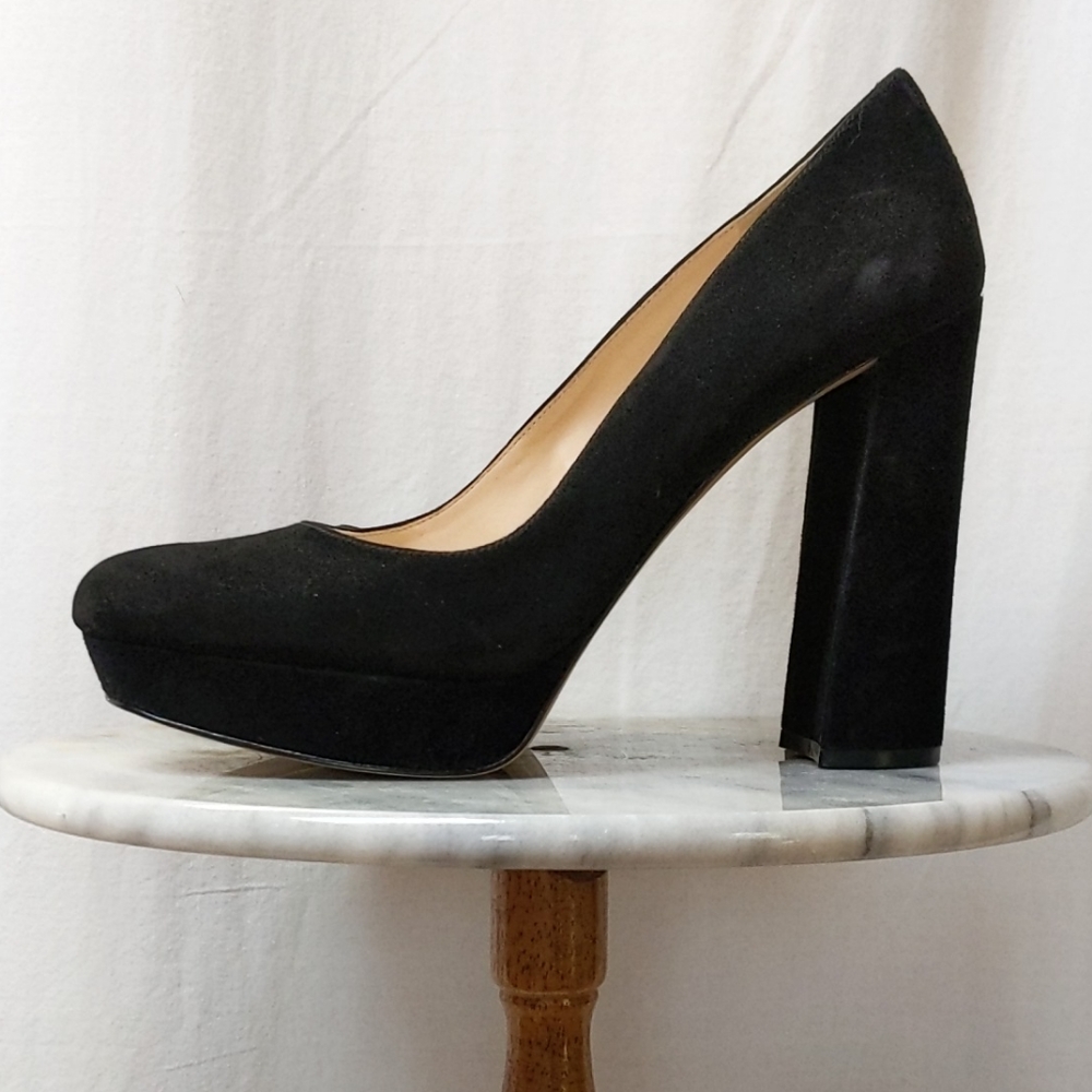NWOT 9M Black Suede Nine West Platform Block Heel Pumps
